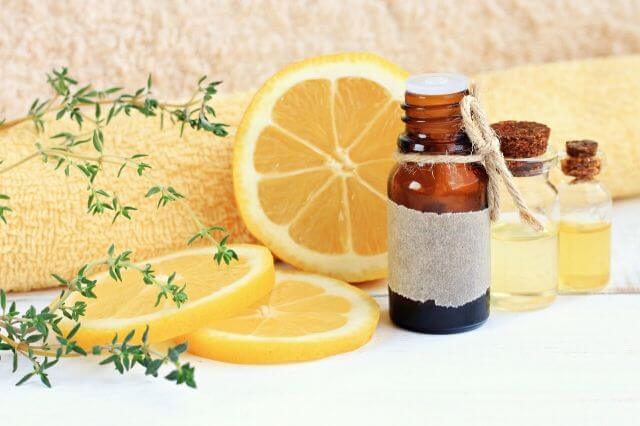 Aceite esencial de limón: propiedades para mejorar el bienestar físico y mental