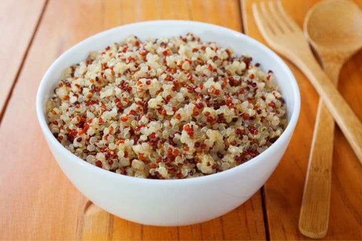 Descubre la quinoa, sus beneficios propiedades y cómo tomarla.