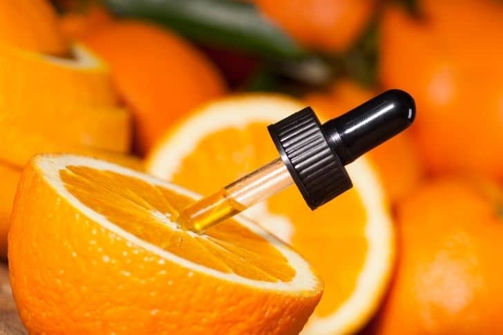 Utiliza aceite de naranja para la piel.