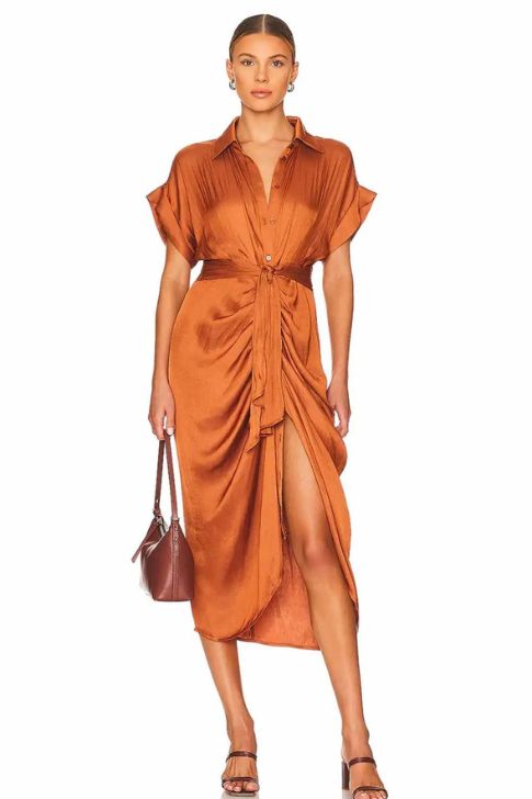 Vestido Casual de Invitada de Boda de Otoño: Abraza el Tono Naranja del Atardecer.