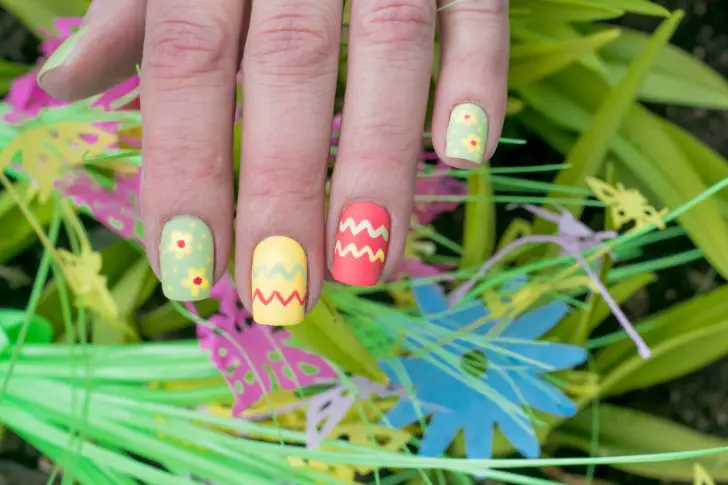 Uñas de Pascua: 45 Diseños para Celebrar con Estilo